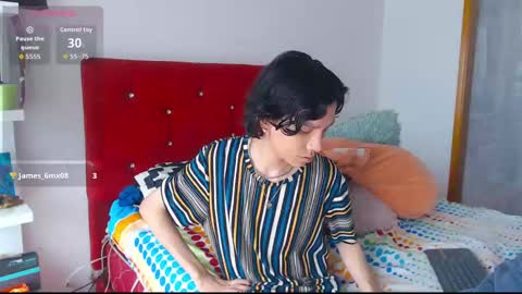 Snapshot of jack_s21 chatting on 11/16/25, 05:29 Laick online show from 11/16/25, 05:29