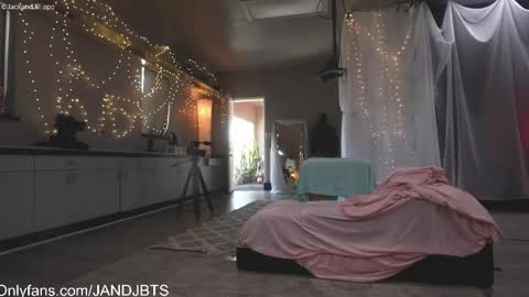 JackJill online show from 04/18/26, 06:34