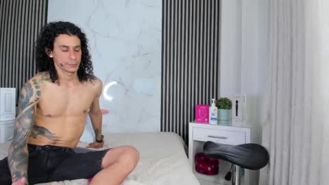 Snapshot of jackandrosse_ chatting on 04/18/26, 07:58 Jack Rosse online show from 04/18/26, 07:58