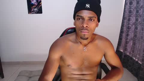 Snapshot of jackboy_22 chatting on 06/19/26, 03:27 Jack online show from 06/19/26, 03:27