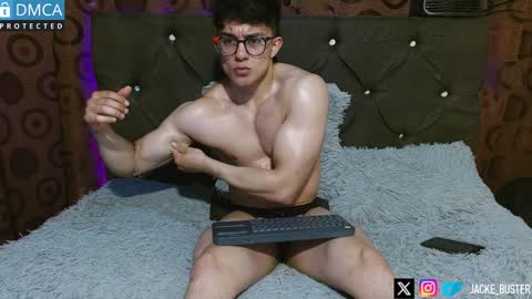 Snapshot of jacke_buster chatting on 01/02/25, 01:06 Jacke online show from 01/02/25, 01:06