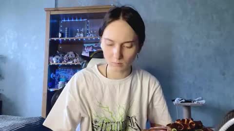 Alice online show from 11/20/25, 06:24