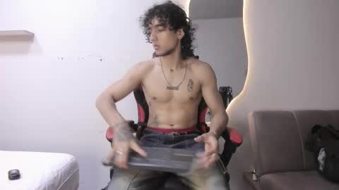 Jackes Taylor online show from 02/01/26, 07:18