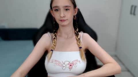 Snapshot of jackie__morgan chatting on 01/26/25, 12:37 jackie__morgan online show from 01/26/25, 12:37