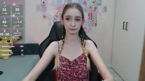 Snapshot of jackie__morgan chatting on 03/04/25, 08:57 jackie__morgan online show from 03/04/25, 08:57