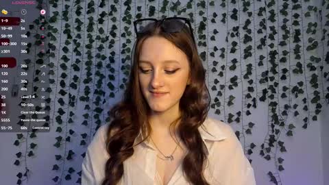 Lisa online show from 02/15/26, 12:03