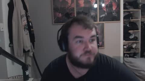 jacko19877777 online show from 02/13/25, 12:11