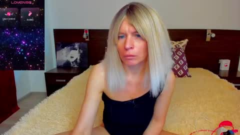 Snapshot of jacksallyevans chatting on 03/03/25, 05:09 sallyevans online show from 03/03/25, 05:09