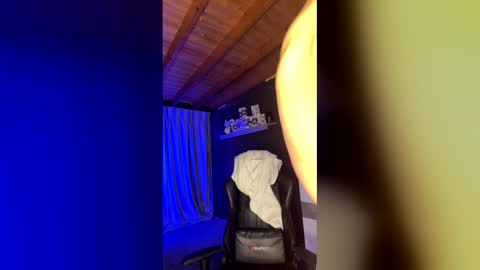 JC online show from 04/05/26, 07:22