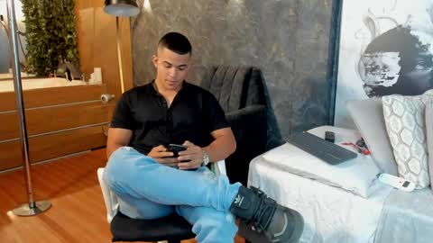 Jackson Bell online show from 01/27/25, 04:22