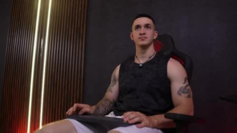 Jackson Olsen online show from 04/16/26, 08:42