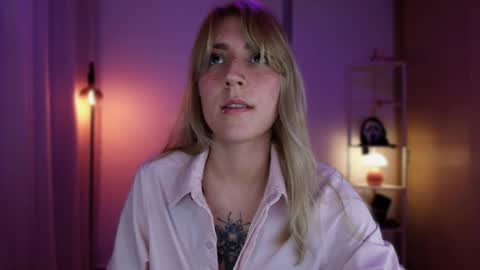 Linda Sofia help me get to 100 thumbs up online show from 03/30/26, 01:39