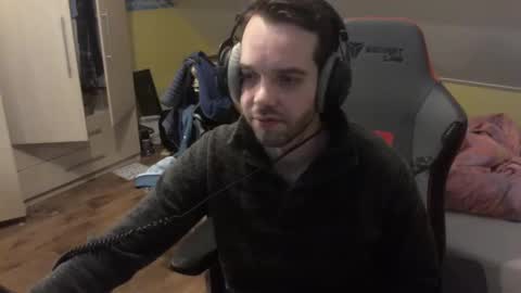 Snapshot of jackynee chatting on 12/13/24, 10:13 Jack online show from 12/13/24, 10:13