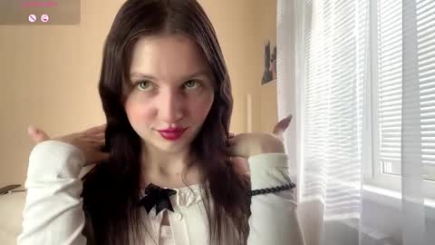 Lillian online show from 04/05/26, 06:21