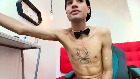 jacob_blackwell online show from 10/11/25, 08:57