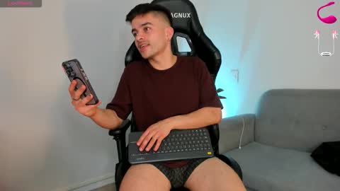 Snapshot of jacob_ferrer chatting on 02/22/26, 06:02 JACOB FERRER online show from 02/22/26, 06:02