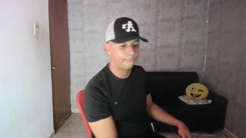 Snapshot of jacob_tin chatting on 11/29/25, 04:15 Jacob online show from 11/29/25, 04:15