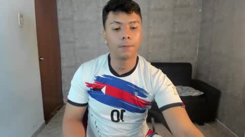 Snapshot of jacob_tin chatting on 12/02/25, 02:06 Jacob online show from 12/02/25, 02:06