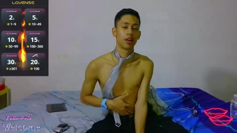 Snapshot of jacob_wolf_xxx chatting on 04/21/26, 05:36 jacob online show from 04/21/26, 05:36