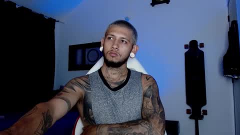 Michael Caicedo online show from 02/12/25, 03:18