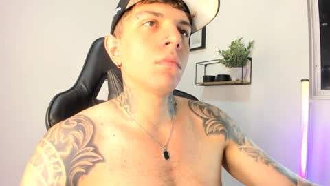 jacobb116 online show from 02/06/25, 02:22