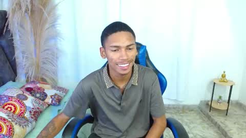 Snapshot of jacobcum18 chatting on 05/27/26, 01:30 jacobcum18 online show from 05/27/26, 01:30