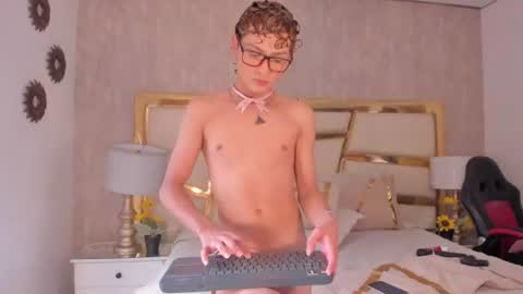 jacobrusso online show from 07/18/26, 06:34