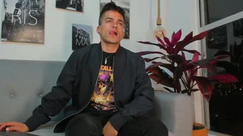 Snapshot of jacobstones_ chatting on 01/25/25, 05:29 JACOB STONES online show from 01/25/25, 05:29