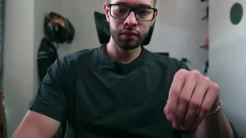 Snapshot of jacobt77 chatting on 01/18/26, 03:27 Jacob online show from 01/18/26, 03:27