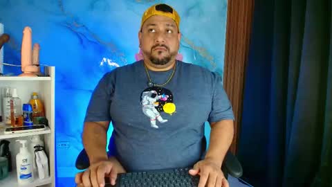 Snapshot of jacoob_woods chatting on 01/16/26, 02:54 daddy sir master bear online show from 01/16/26, 02:54