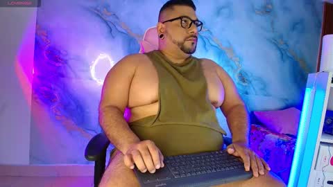 Snapshot of jacoob_woods chatting on 03/03/26, 02:28 daddy sir master bear online show from 03/03/26, 02:28