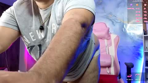 Snapshot of jacoob_woods chatting on 04/18/26, 06:12 daddy sir master bear online show from 04/18/26, 06:12