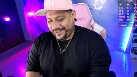 Snapshot of jacoob_woods chatting on 04/21/26, 01:42 daddy sir master bear online show from 04/21/26, 01:42