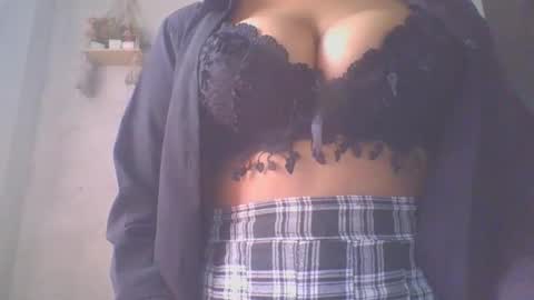 jacqueline_fernandez online show from 10/25/25, 06:21