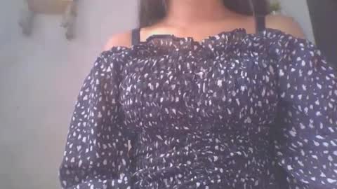 jacqueline_fernandez online show from 11/28/25, 07:22