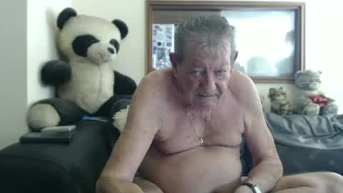 Snapshot of jacques_de_france chatting on 04/30/26, 02:23 Jacques online show from 04/30/26, 02:23