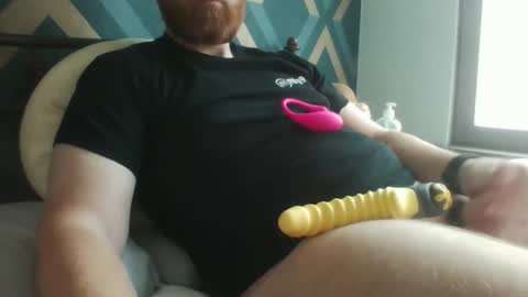 Snapshot of jacuzzi90 chatting on 05/03/26, 02:01 jacuzzi90 online show from 05/03/26, 02:01