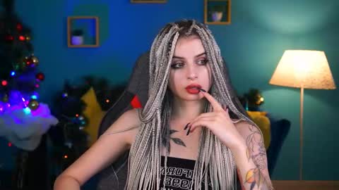 jade_castle online show from 12/22/24, 04:28