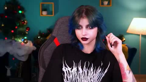 jade_castle online show from 12/27/24, 12:39