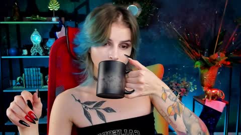 jade_castle online show from 01/10/25, 02:23