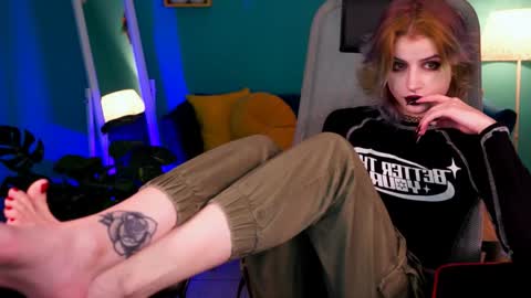 jade_castle online show from 02/07/25, 03:55