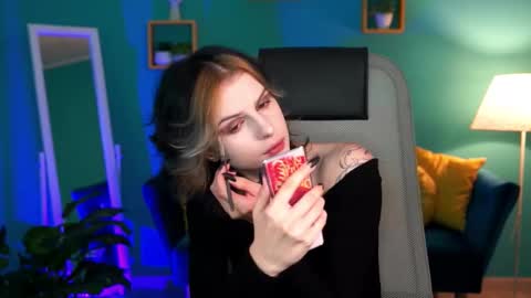 jade_castle online show from 02/21/25, 02:17