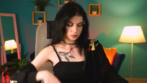 Snapshot of jade_castle chatting on 04/18/26, 05:39 jade_castle online show from 04/18/26, 05:39