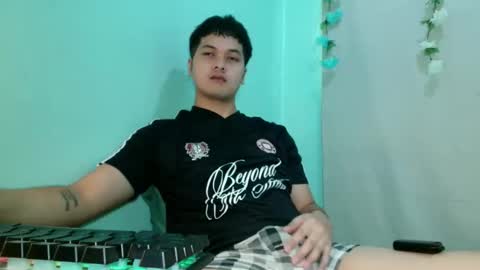 jade_halo online show from 04/14/26, 02:28