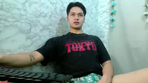 jade_halo online show from 05/10/26, 12:43