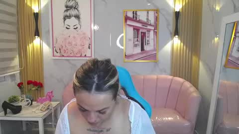 Jade  online show from 09/18/25, 03:41