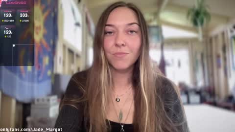 Snapshot of jade_margot chatting on 05/17/26, 11:23 Jade Margot online show from 05/17/26, 11:23