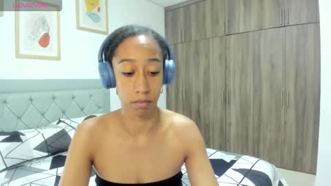 Jade smile online show from 12/04/25, 04:38