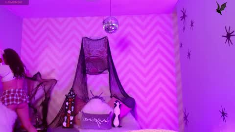 JADE online show from 10/19/25, 04:13