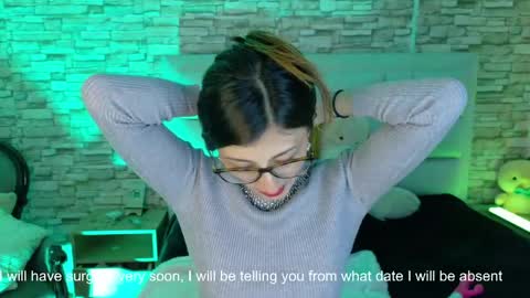 jade white  online show from 05/07/26, 01:05